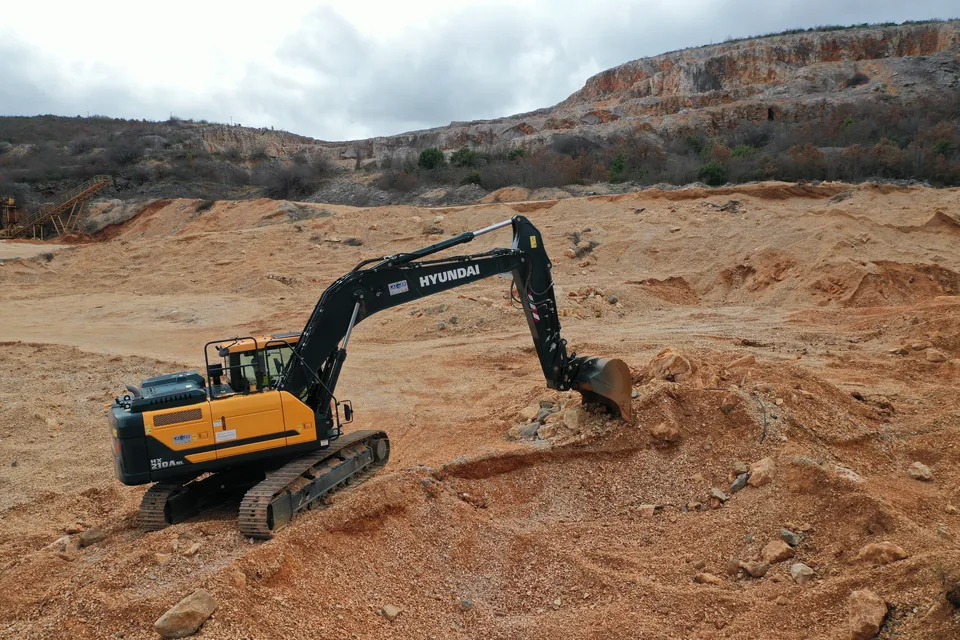 Bager za pripremu i rukovanje materijalom